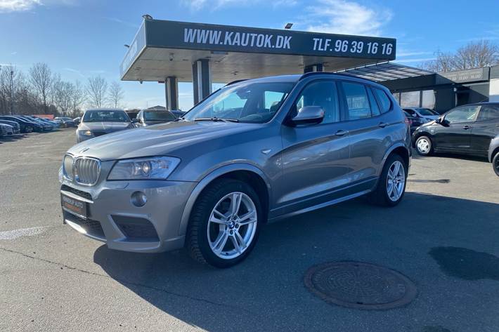 Grå BMW X3 fra 2013