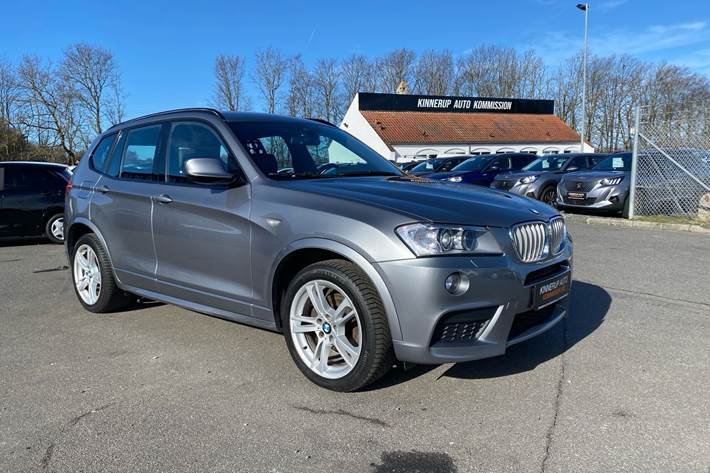 Grå BMW X3 fra 2013