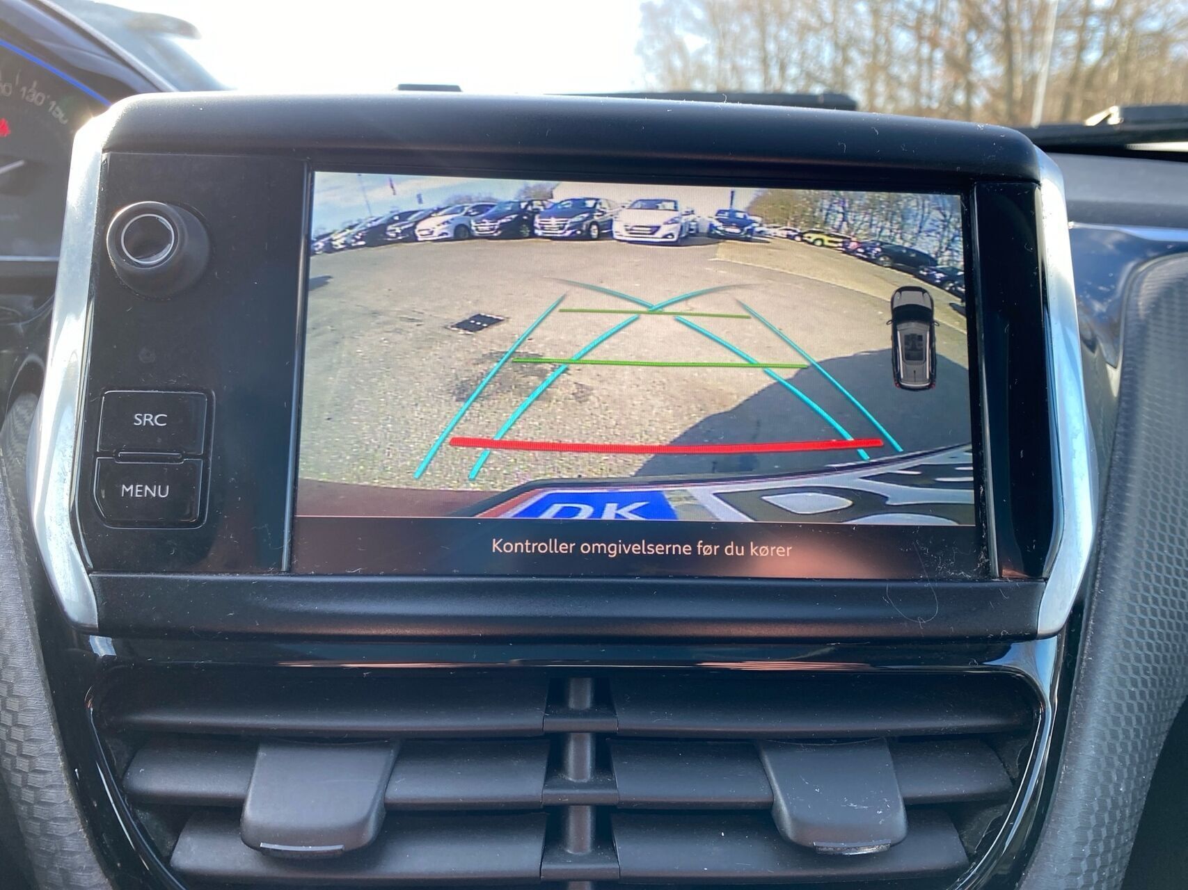 Rød Peugeot 2008 fra 2018