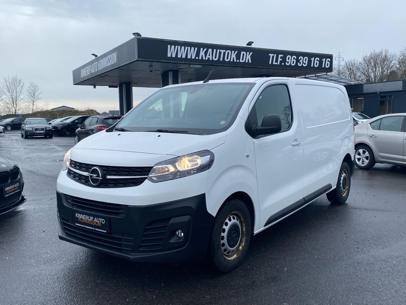 Opel Vivaro 2,0 L2V1 D Enjoy AT8 122HK Van 8g Aut.