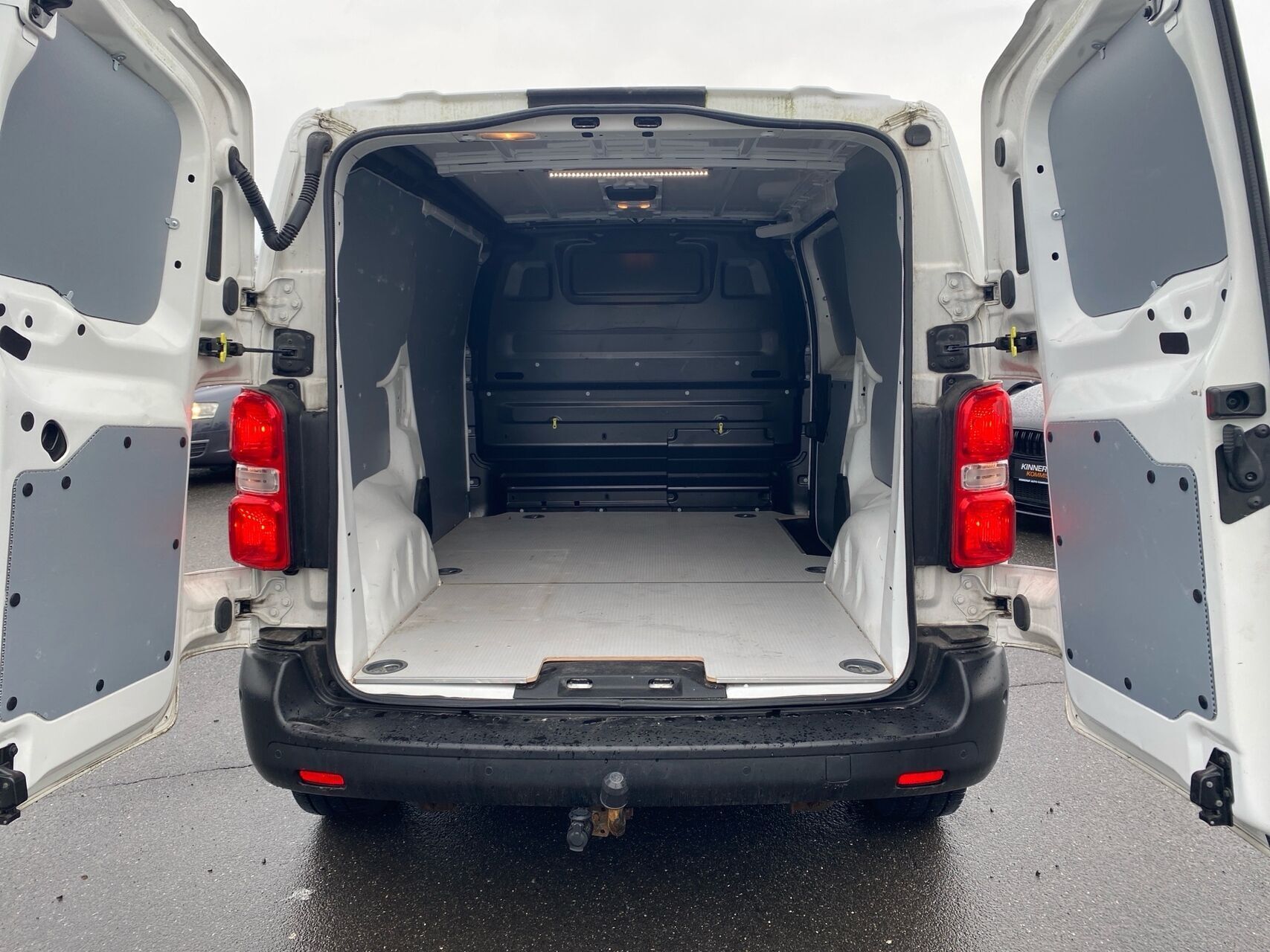 Opel Vivaro 2,0 L2V1 D Enjoy AT8 122HK Van 8g Aut.