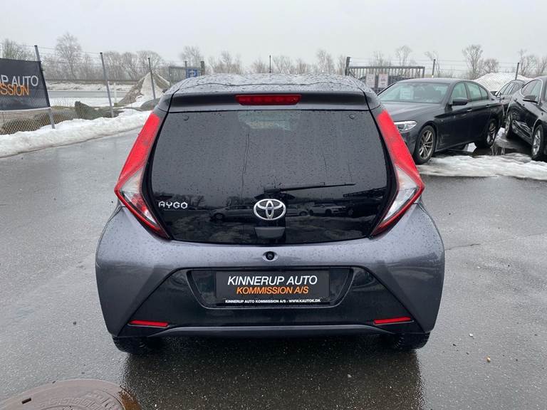 Toyota Aygo 1,0 VVT-I X-Press 72HK 5d