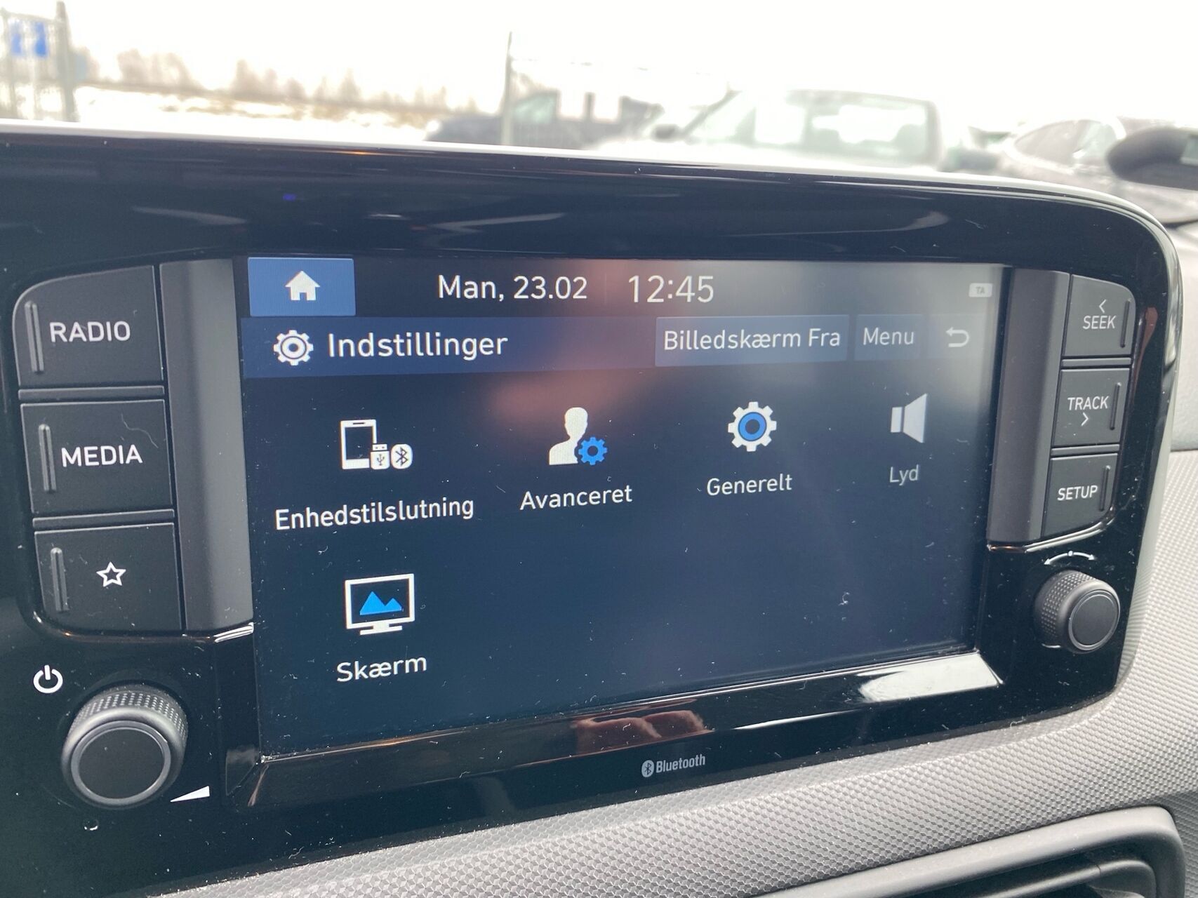 Sølv Hyundai i10 fra 2021