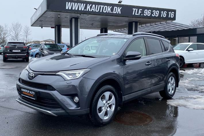 Grå Toyota RAV4 fra 2018
