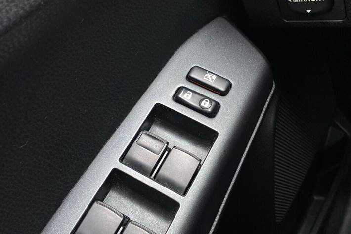 Grå Toyota RAV4 fra 2018