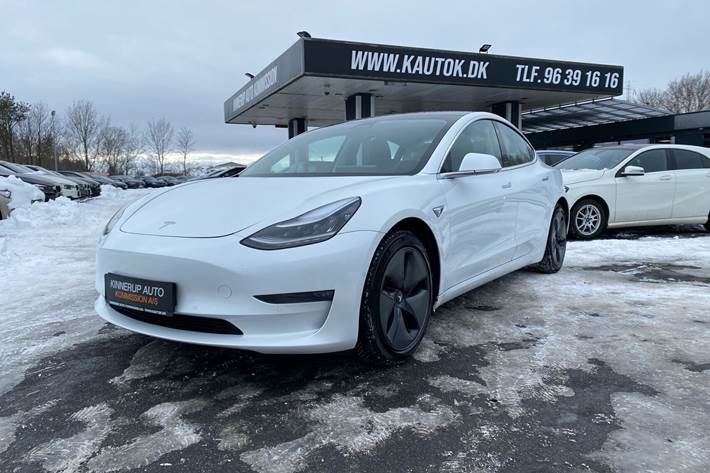 Hvid Tesla Model 3 fra 2019