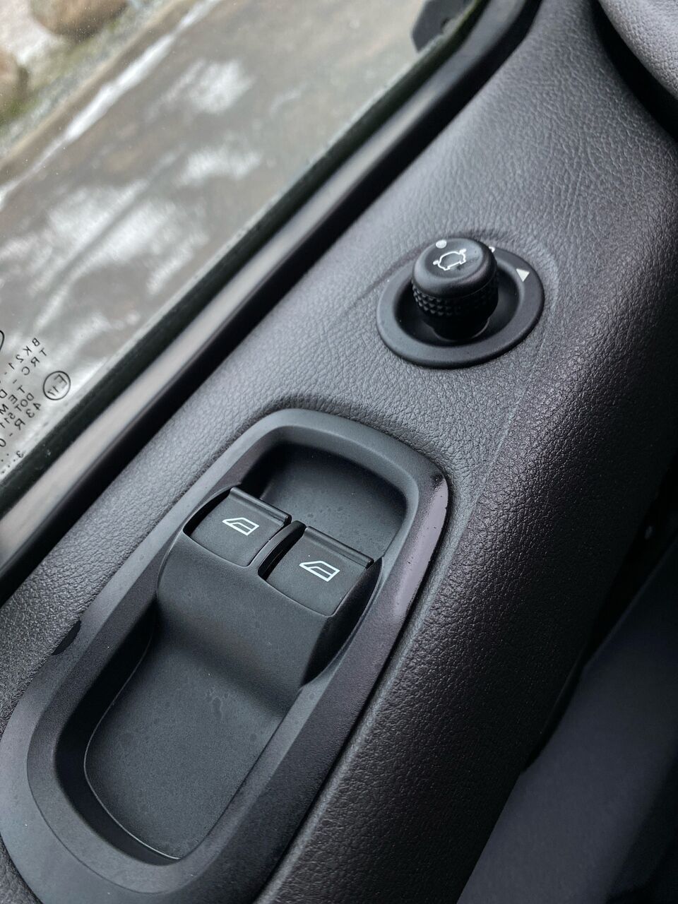 Grå Ford Transit Custom fra 2014