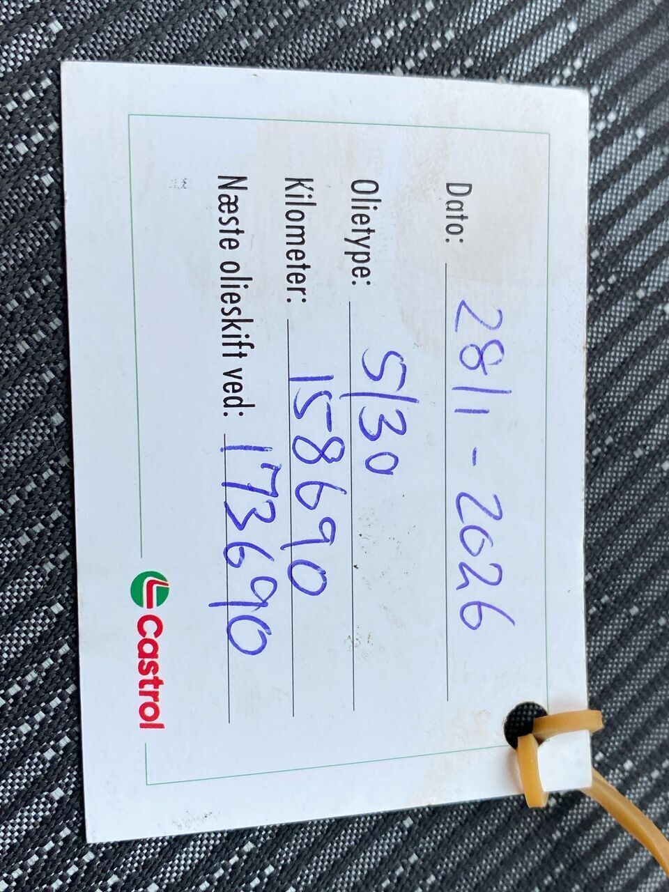 Sølv Toyota Yaris fra 2016