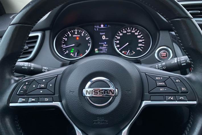 Hvid Nissan Qashqai fra 2018