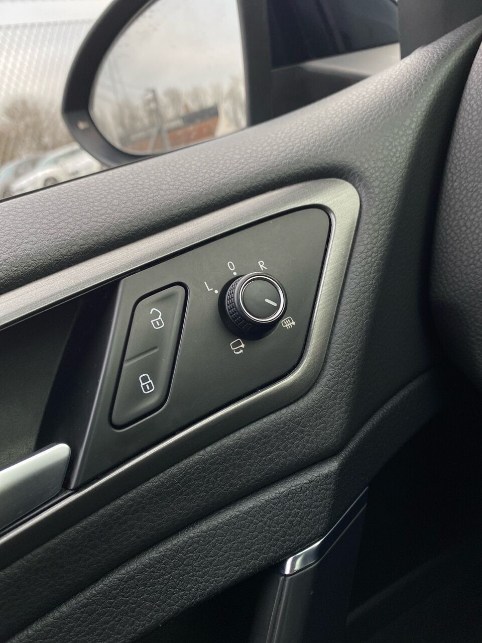 Blå VW Golf fra 2013