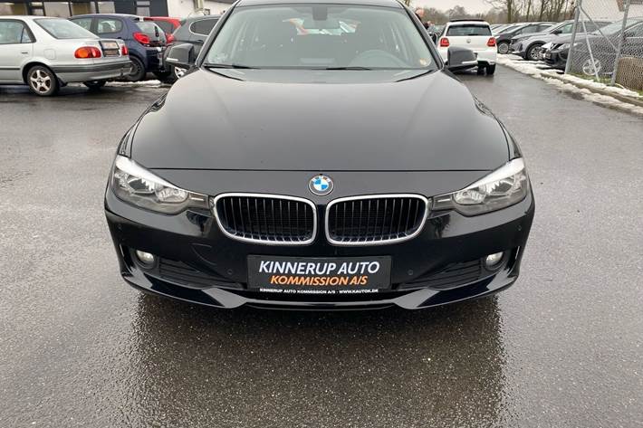 Sort BMW 318d fra 2014
