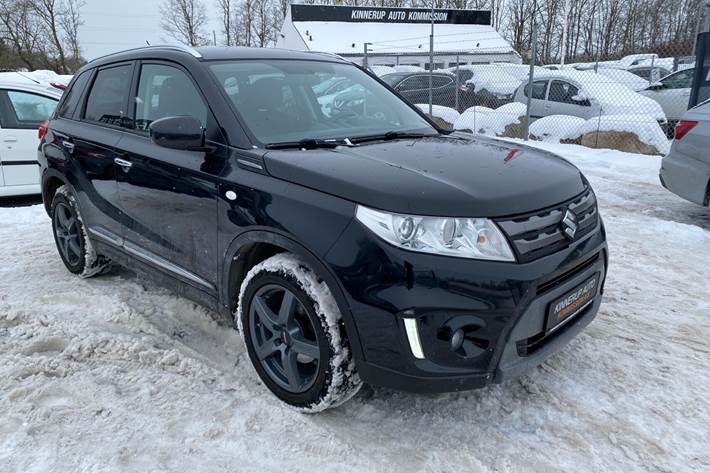 Sort Suzuki Vitara fra 2015