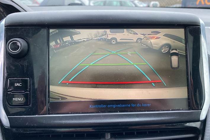 Hvid Peugeot 208 fra 2018