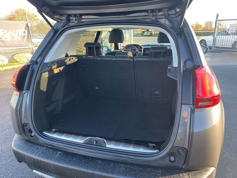 Peugeot 2008 1,2 e-THP Edition Plus 110HK 5d