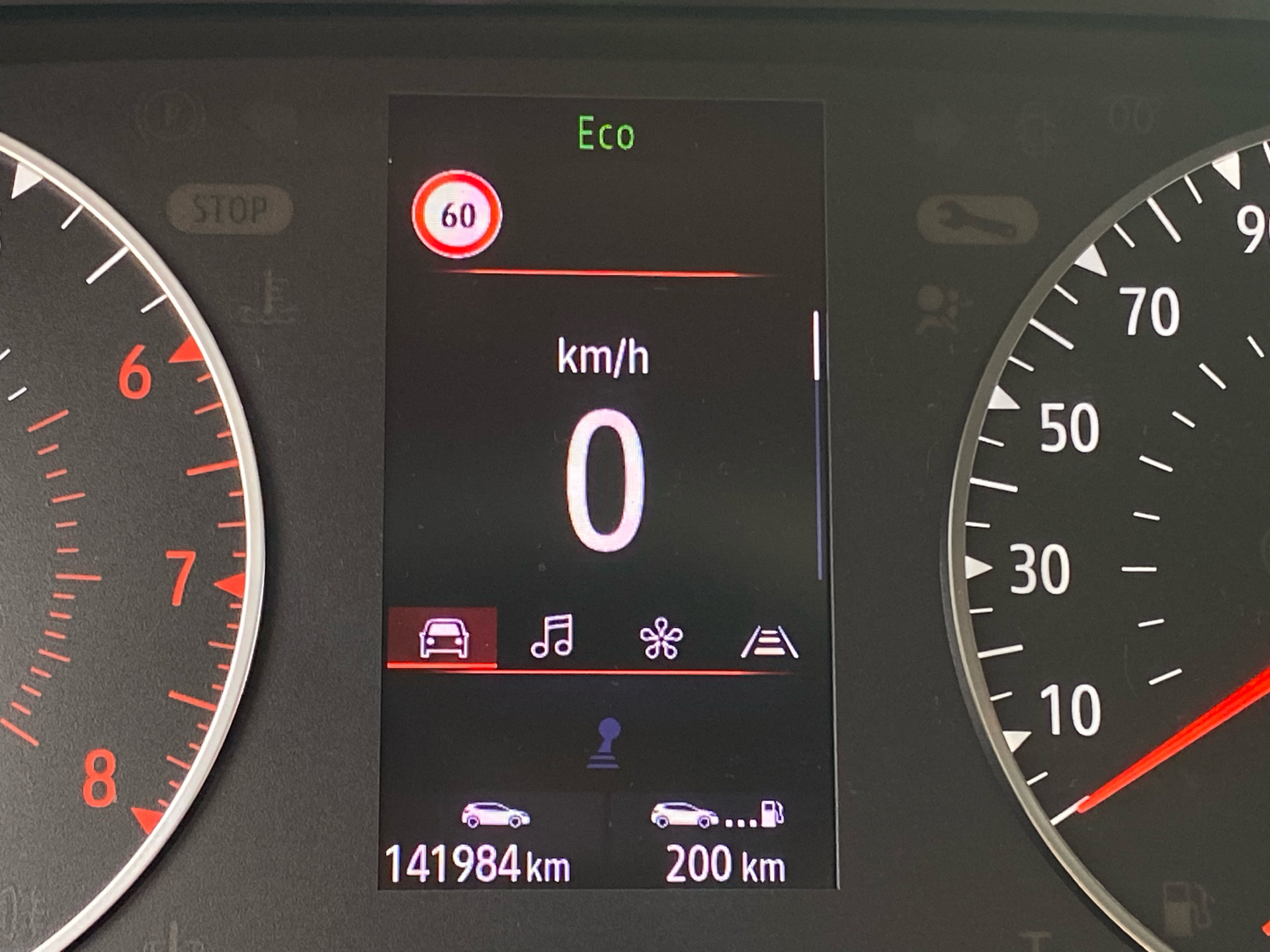 Rød Renault Clio fra 2019