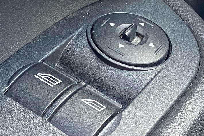 Sølv Ford C-MAX fra 2007