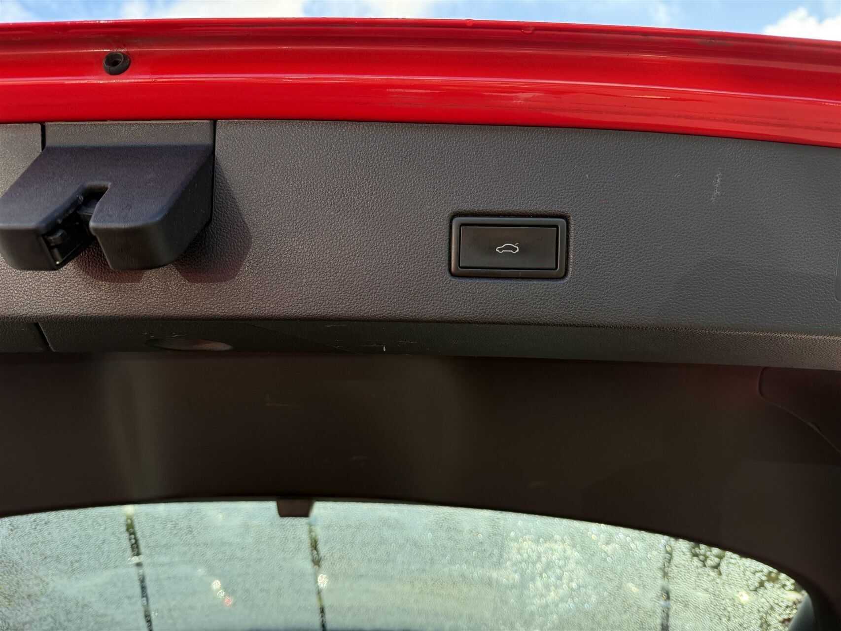 Rød VW T-Roc fra 2018