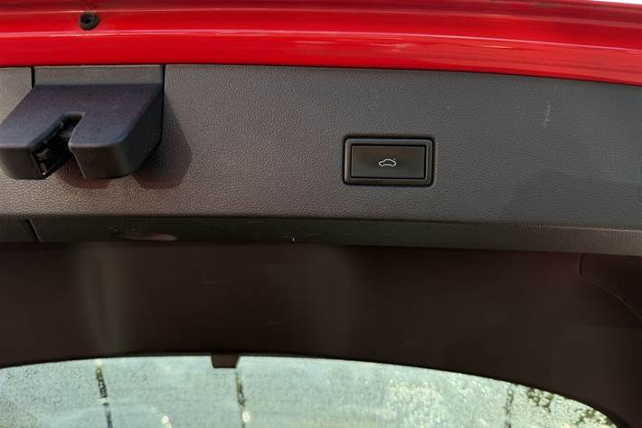 Rød VW T-Roc fra 2018