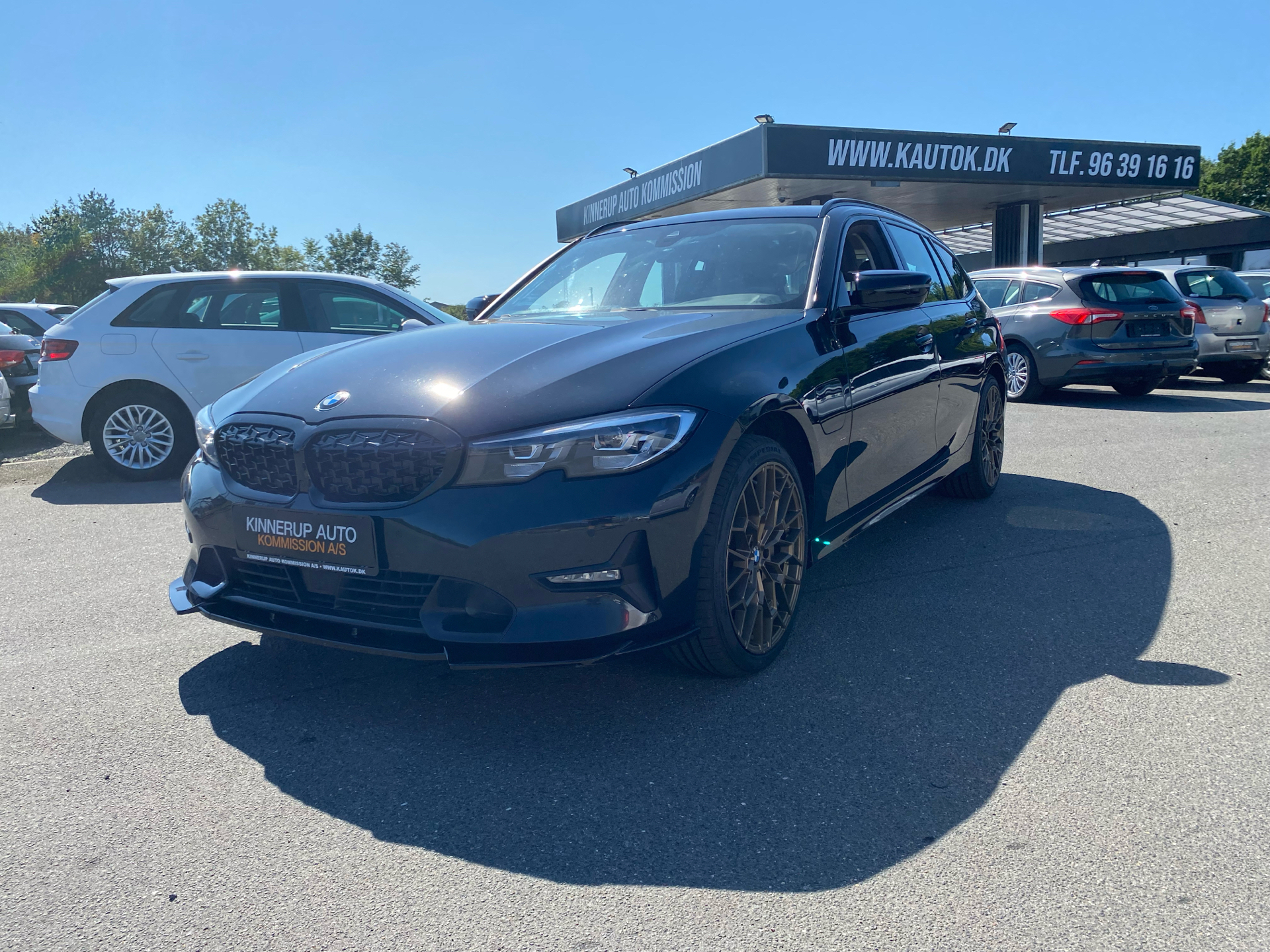 BMW 330e 2,0 Touring Plugin-hybrid Sport Line Steptronic 292HK Stc 8g Aut.