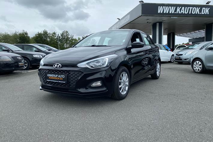 Sort Hyundai i20 fra 2020