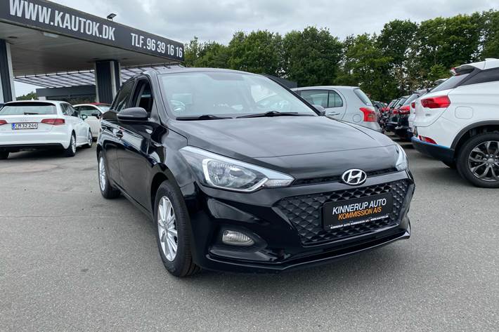 Sort Hyundai i20 fra 2020
