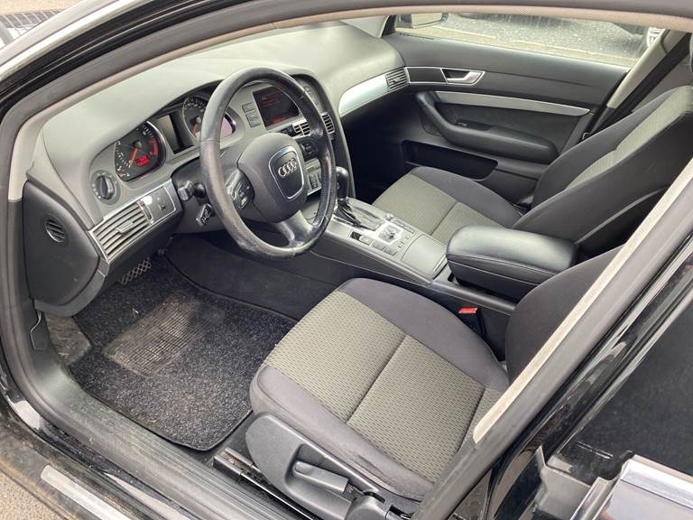 Audi A6 2,4 V6 Multitr. 177HK 7g Aut.