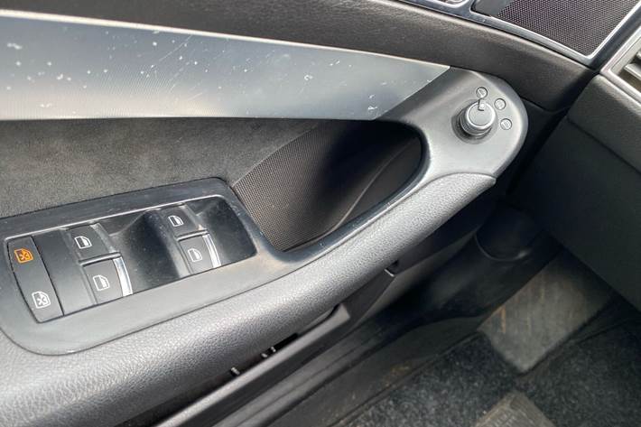 Sort Audi A6 fra 2005