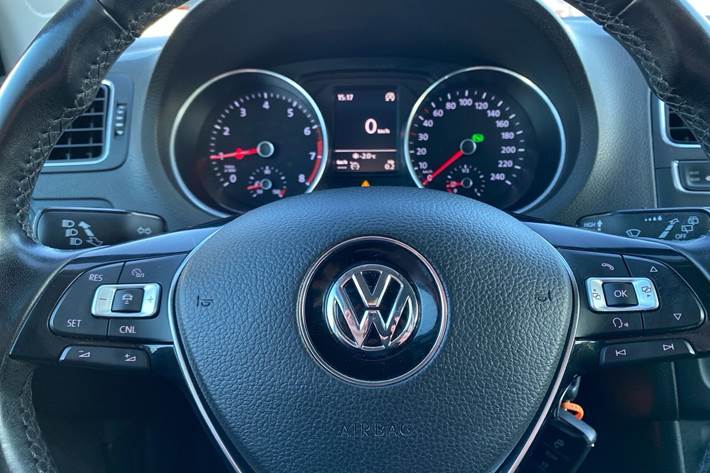 Sort VW Polo fra 2014