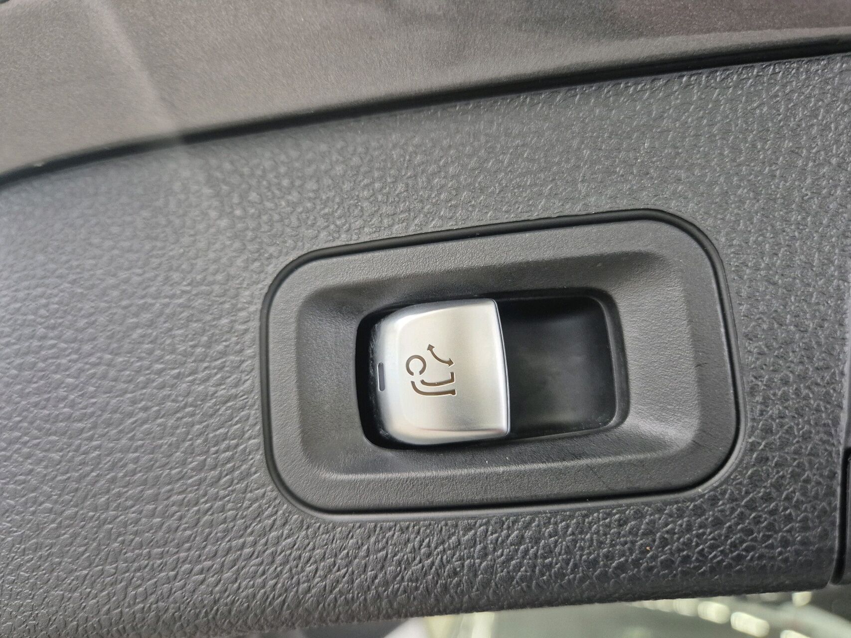 Sort Mercedes C220 d fra 2018