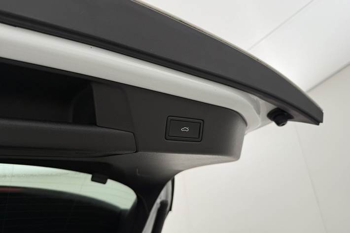 Hvid VW ID.4 fra 2022