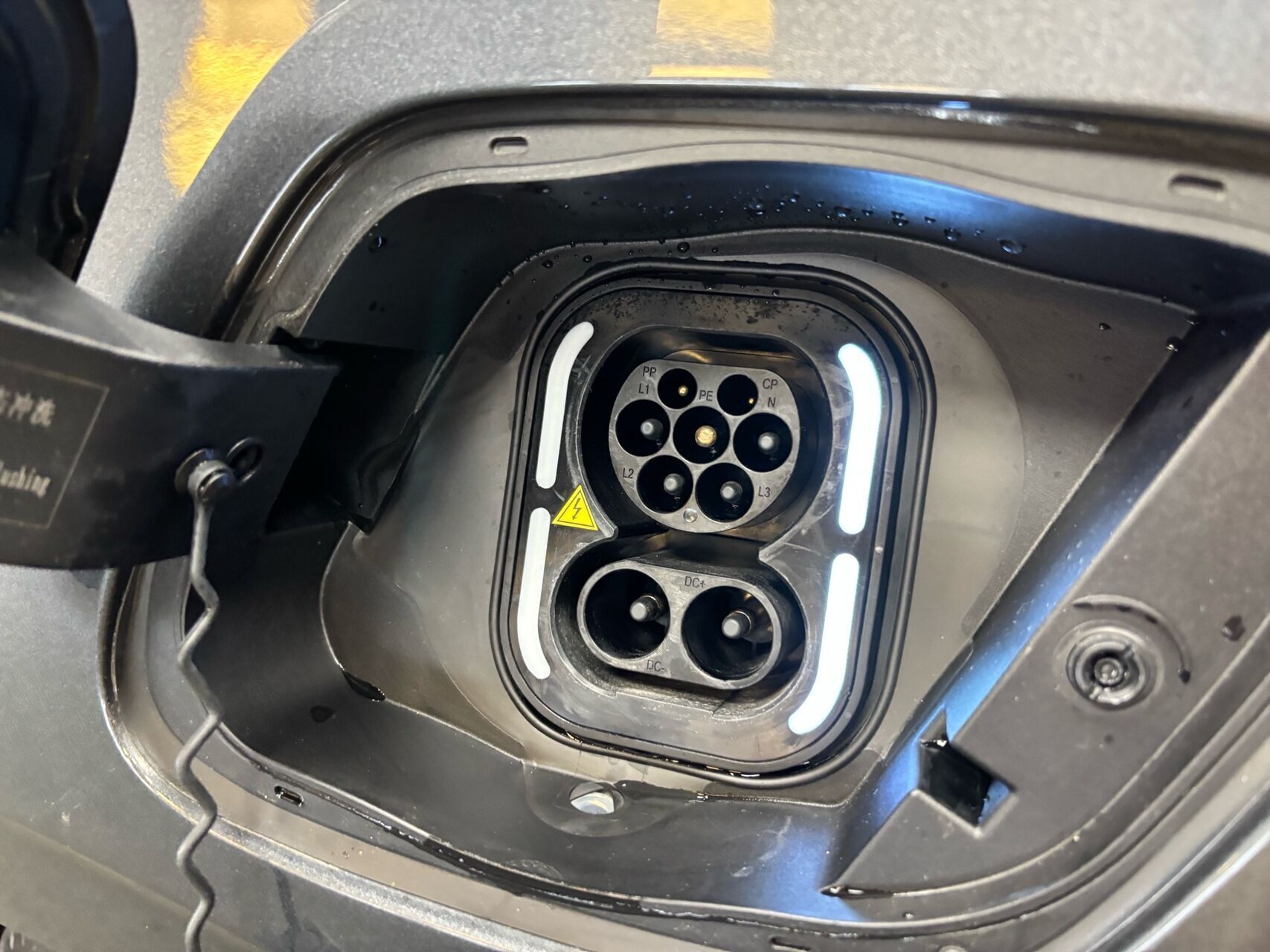 Grå MG MG4 Electric fra 2023