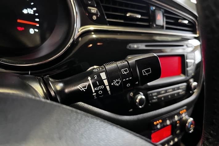 Grå Kia Ceed fra 2017