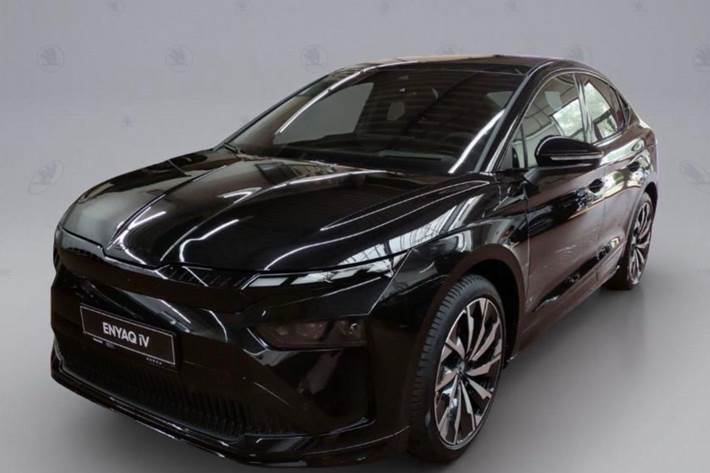 Sort Skoda Enyaq fra 2025