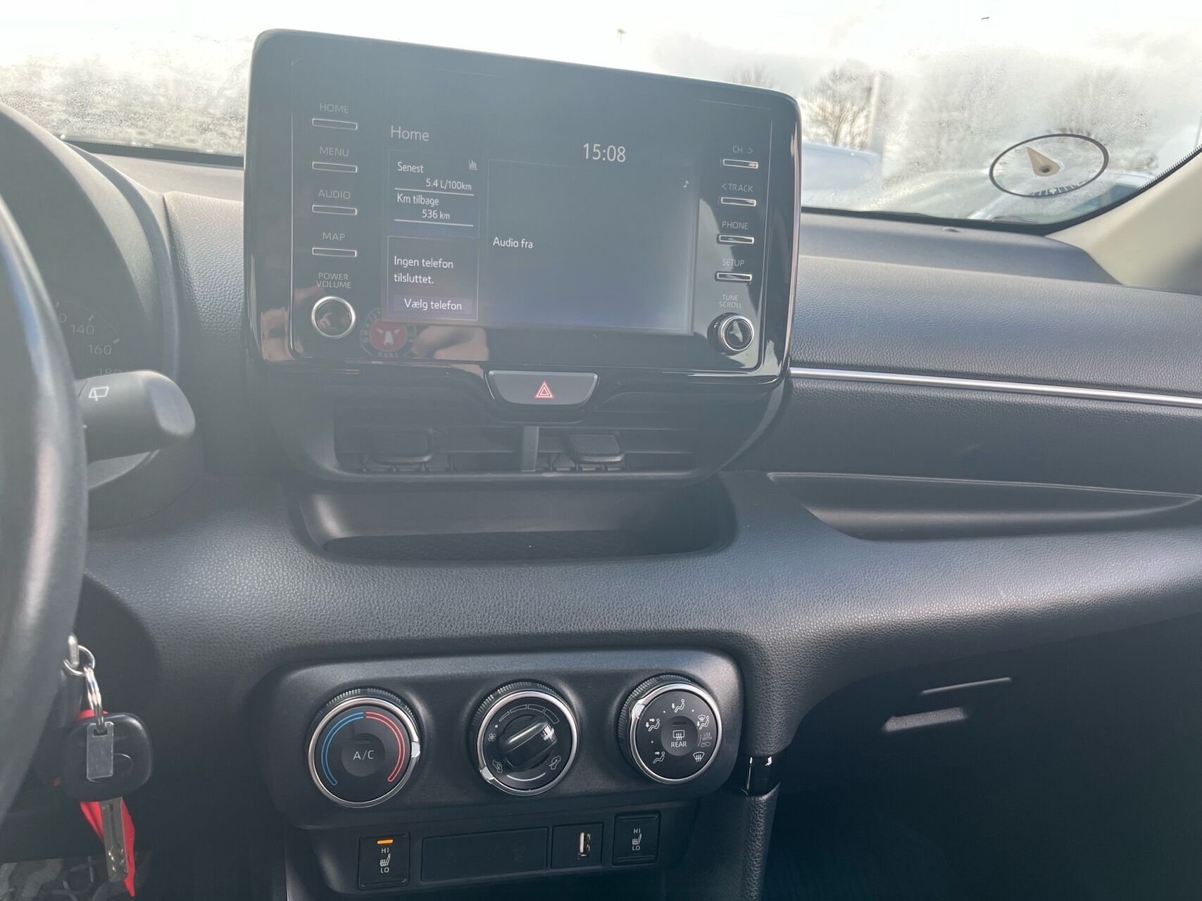 Sort Toyota Yaris fra 2021