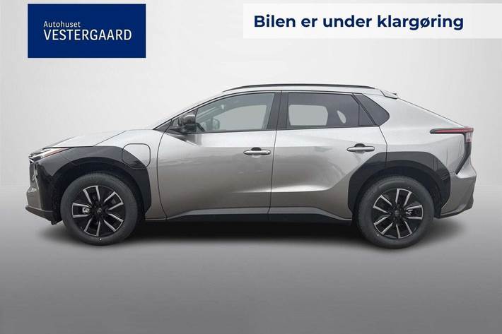 Grå Toyota BZ4X fra 2026