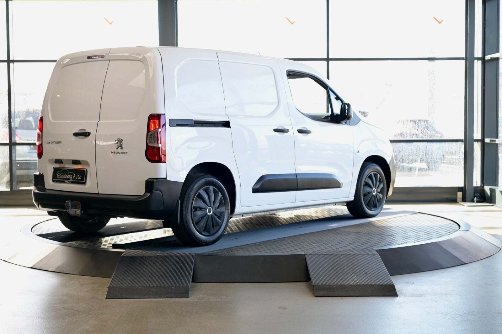 Peugeot Partner 1,5 BlueHDi 100 L1V1 Zap Van