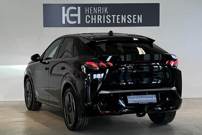 Sort Peugeot e-3008 fra 2024