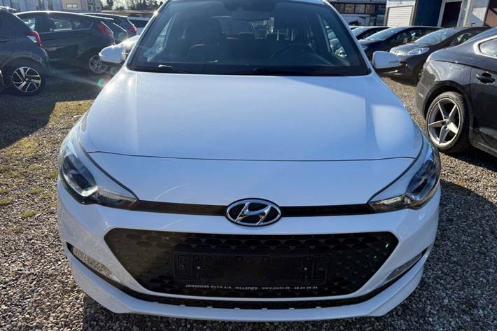 Hvid Hyundai i20 fra 2016