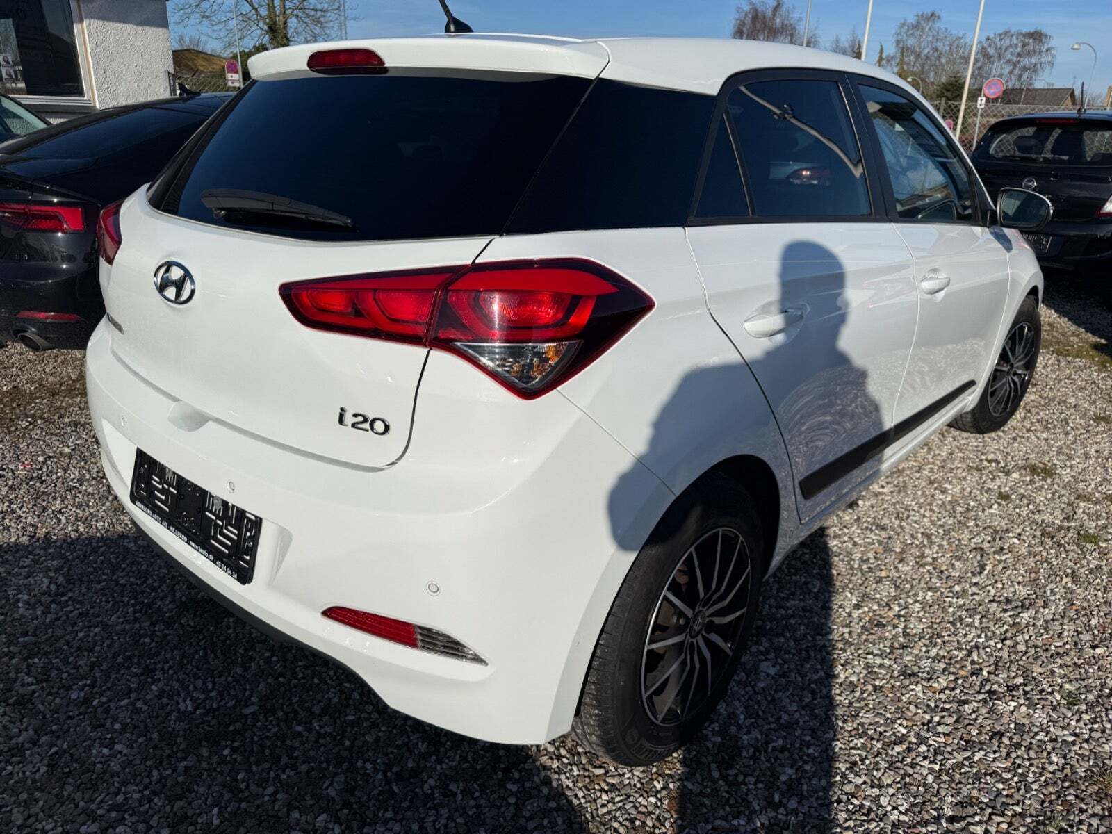 Hvid Hyundai i20 fra 2016