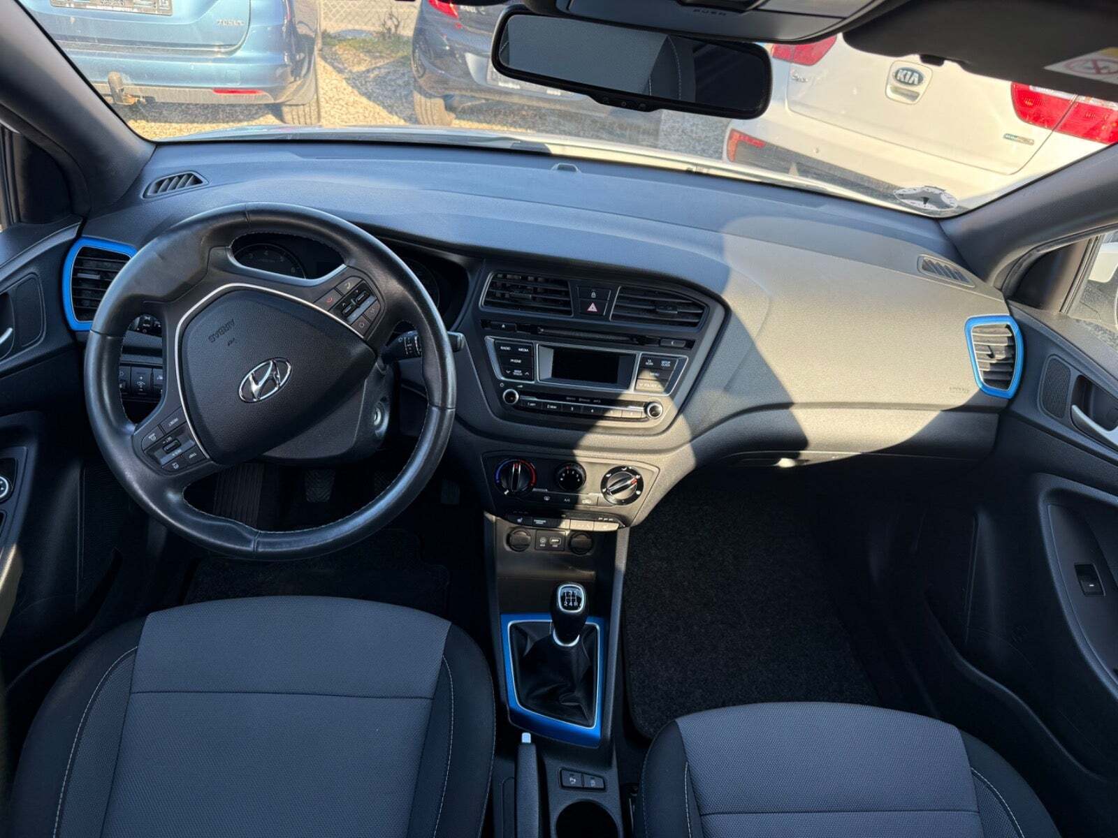 Hvid Hyundai i20 fra 2016