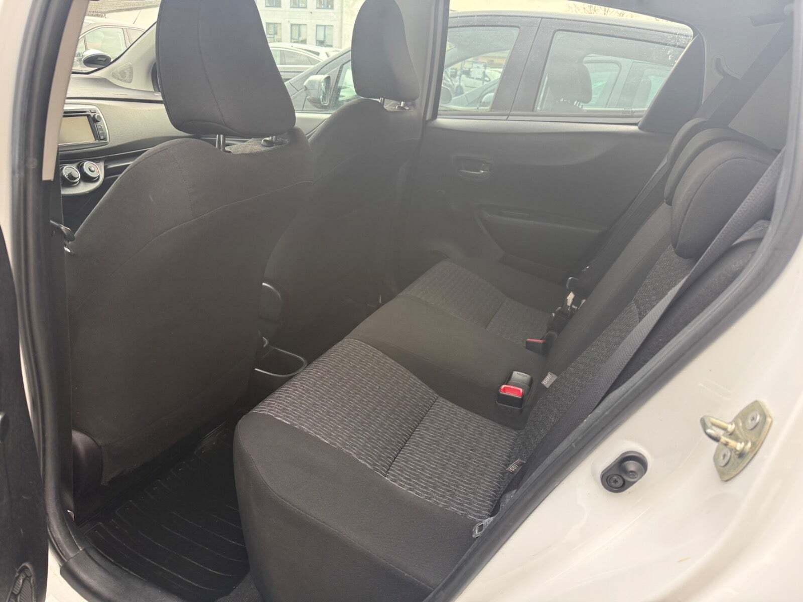 Toyota Yaris 1,0 VVT-i T2 Style