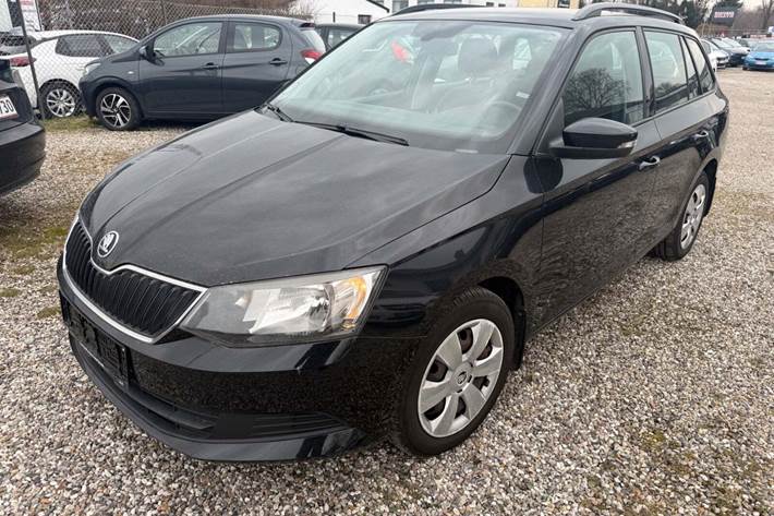 Sort Skoda Fabia fra 2016