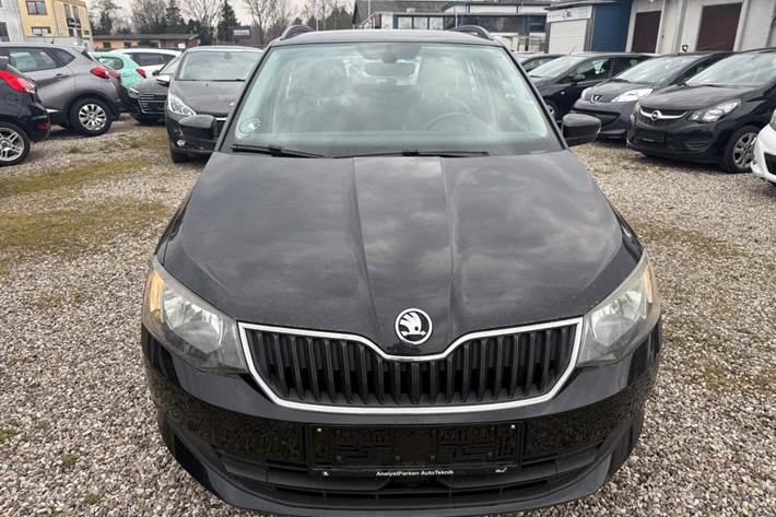 Sort Skoda Fabia fra 2016