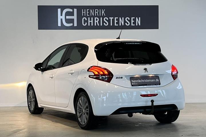 Hvid Peugeot 208 fra 2019
