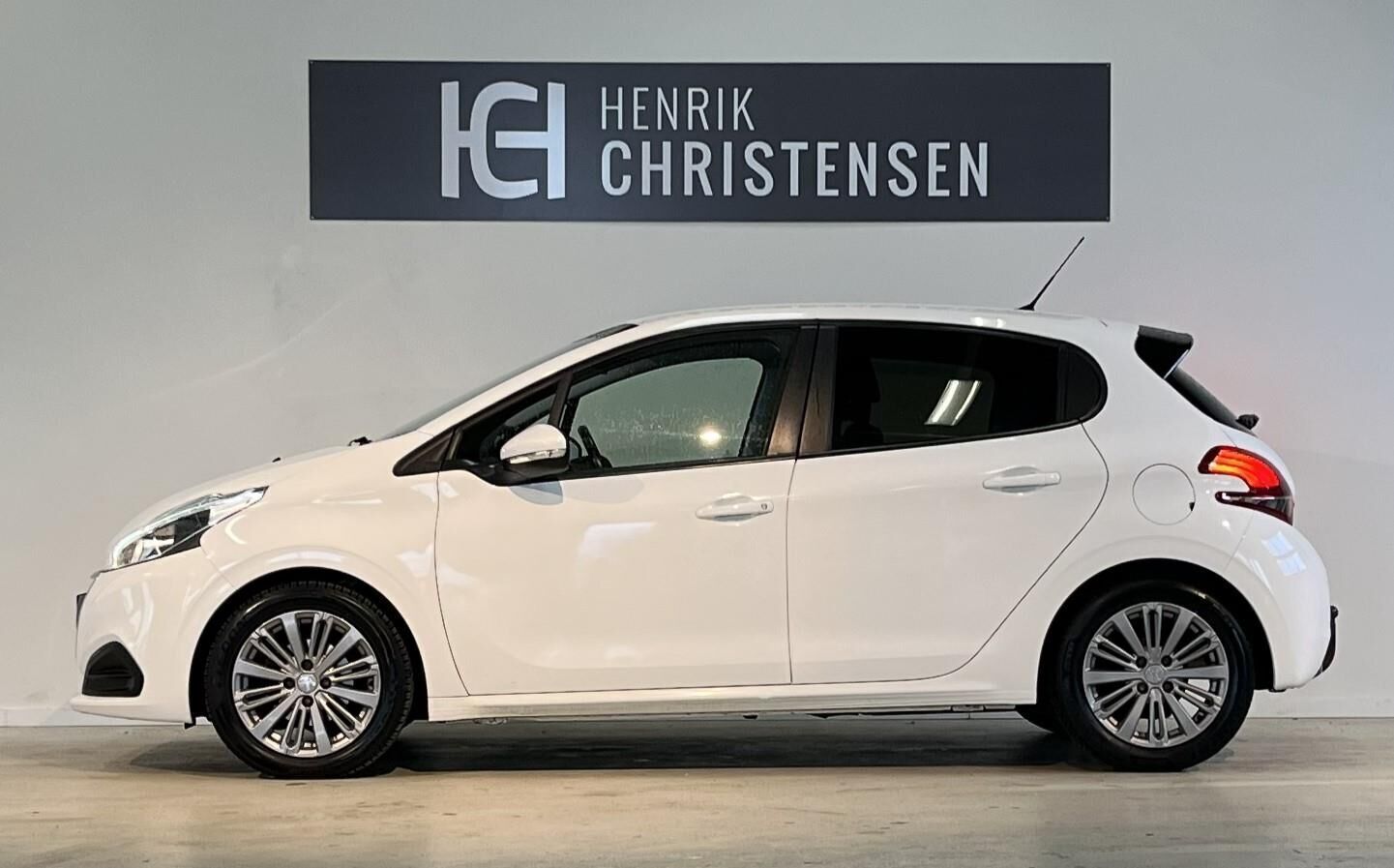 Hvid Peugeot 208 fra 2019