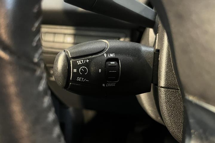 Hvid Peugeot 208 fra 2019