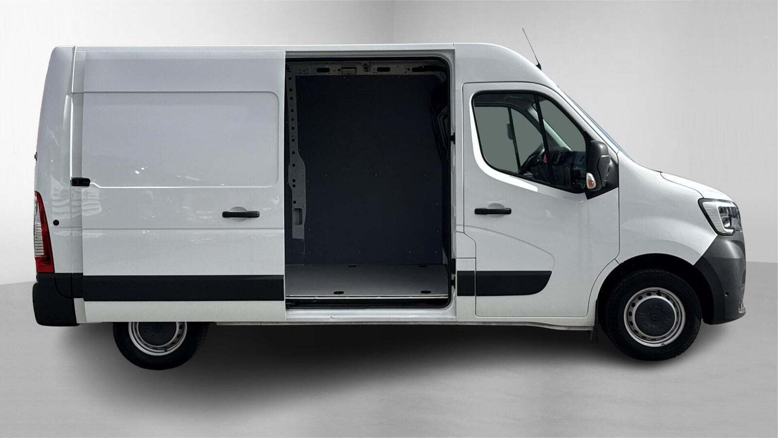 Hvid Renault Master IV T33 fra 2023