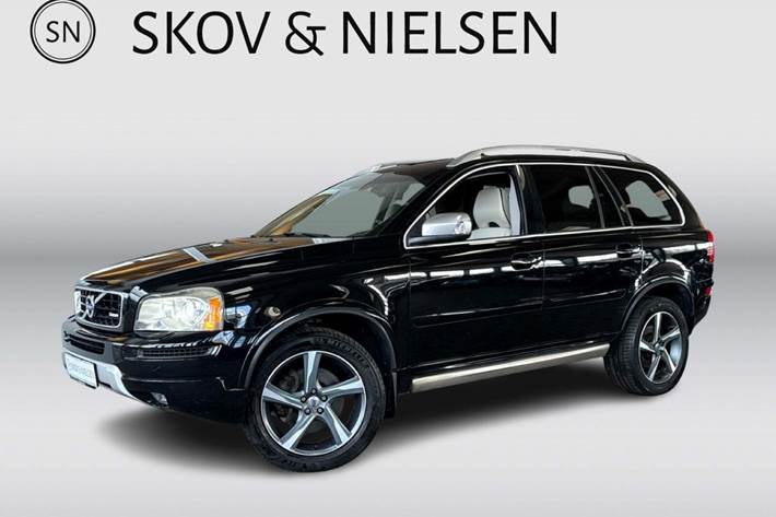 Blå Volvo XC90 fra 2012