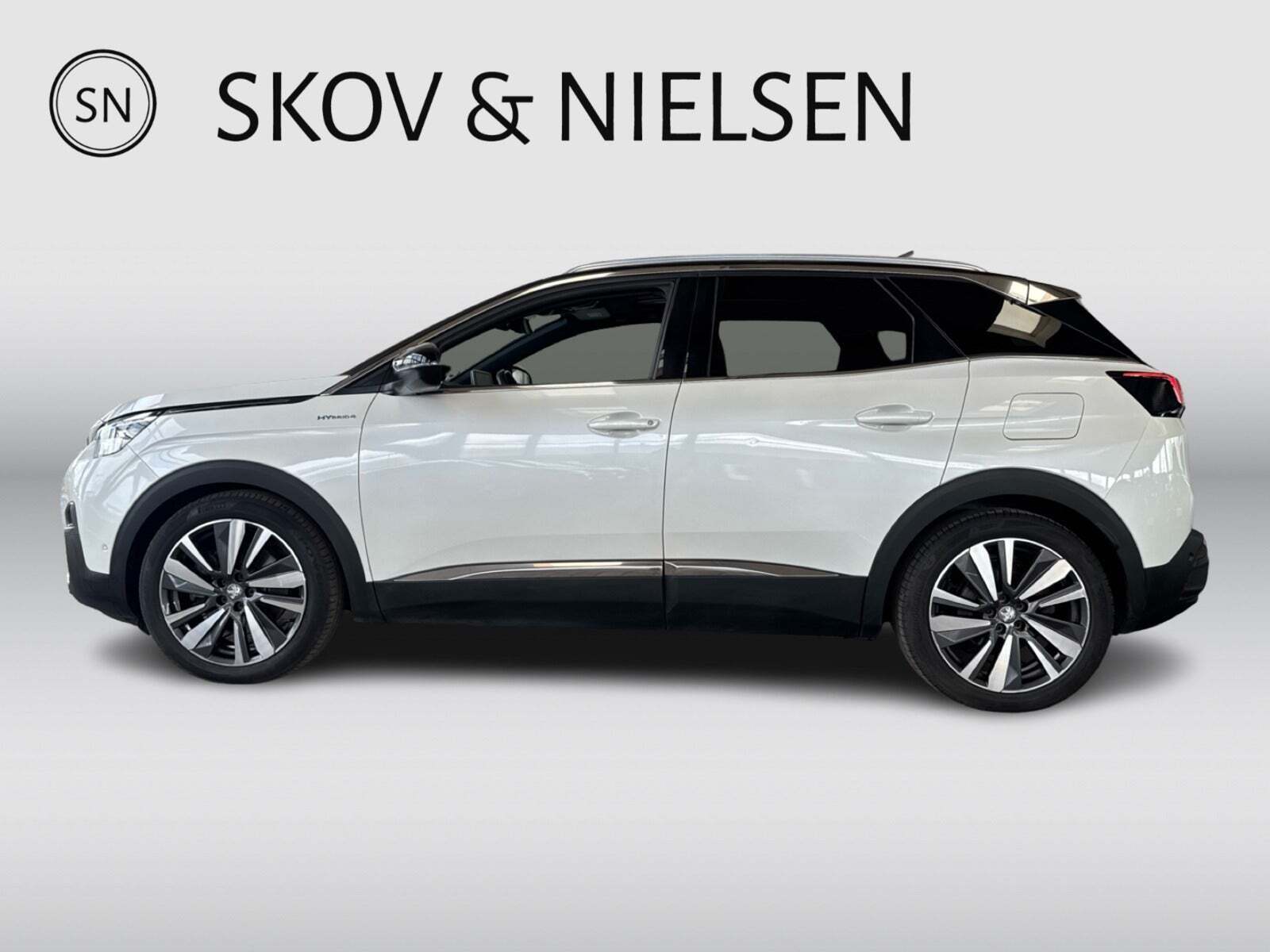 Peugeot 3008 1,6 Hybrid4 GT Line EAT8