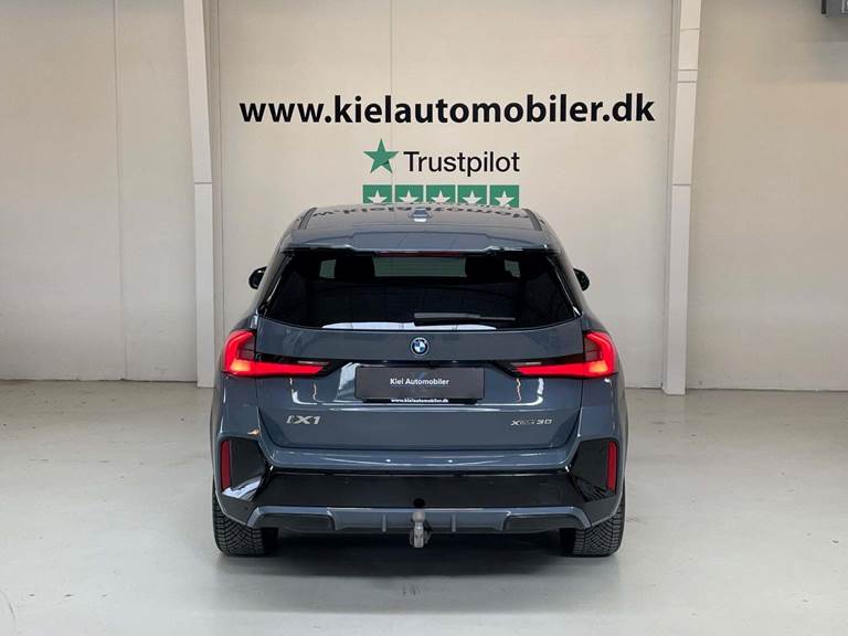 BMW iX1 xDrive30 Fully Charged M-Sport